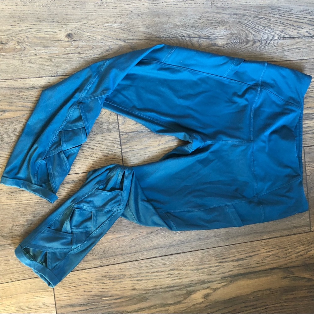 Active Queens Turquoise 3/4 Length Leggings